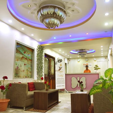 Rnb Select Vijay Delux Hotel Sultanpur  Luaran gambar
