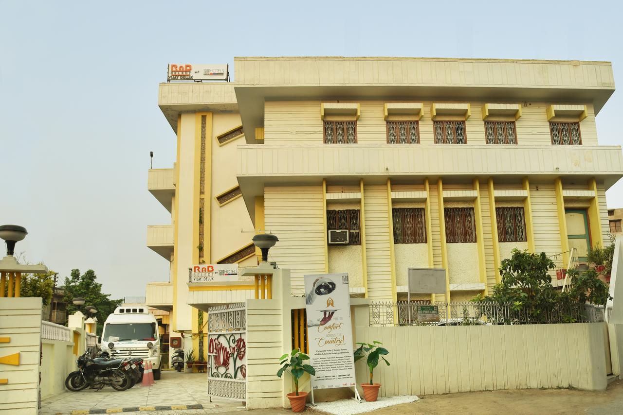 Rnb Select Vijay Delux Hotel Sultanpur  Luaran gambar